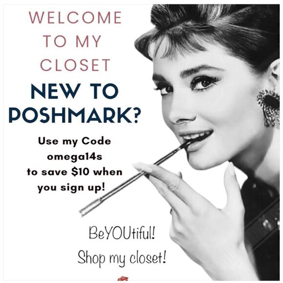 Pink Glitter Resin Coasters / Circle Shapes Handmade Resin. Ch= Monogr… - Picture 16 of 17